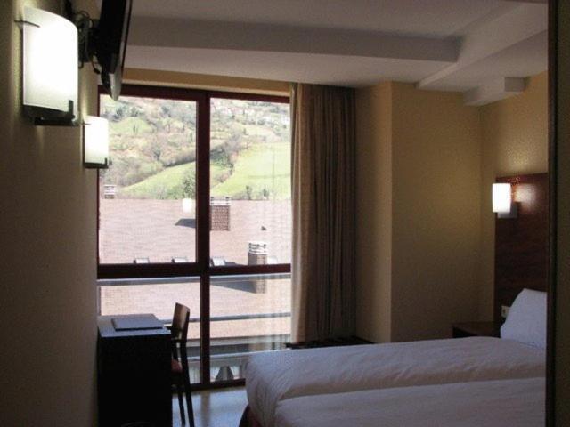Hotel Ruta De La Plata De Asturias Pola de Lena Ngoại thất bức ảnh